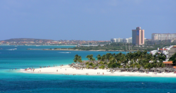 Wypocznij na Karaibach. Aruba za £269 w dwie strony!