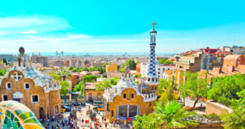 Barcelona z Londynu i Birmingham za £44 w obie strony!