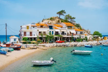https://www.pexels.com/pl-pl/zdjecie/morze-plaza-woda-ocean-17277645/