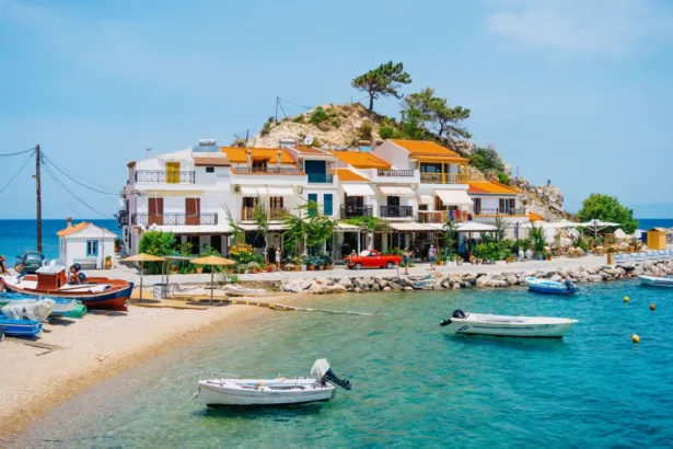 https://www.pexels.com/pl-pl/zdjecie/morze-plaza-woda-ocean-17277645/