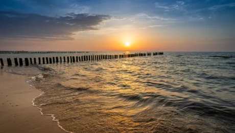 main-poland-baltic-pexels-38447991